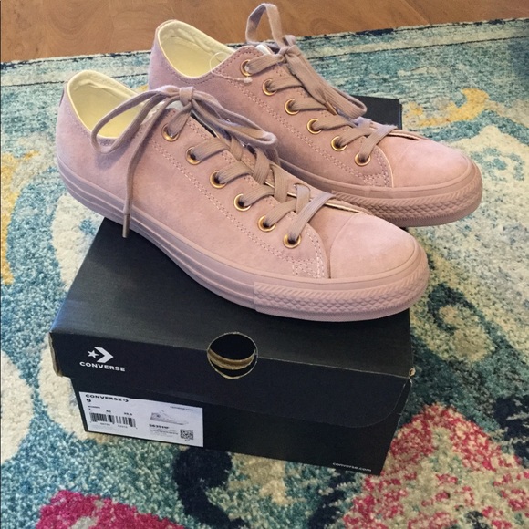 Converse Shoes - Blush Converse All Stars NEW size 9